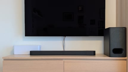 To put the soundbar into perspective: that’s a 55-inch TV up there.