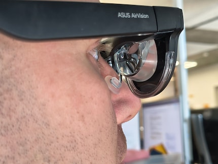 I find the AirVision M1 uncomfortable.