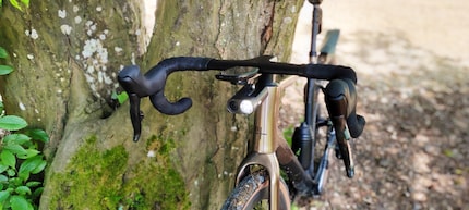 Unterwegs mit der Frontleuchte Varia Vue von Garmin am neuen Gran Turismo GR X von Bixs.