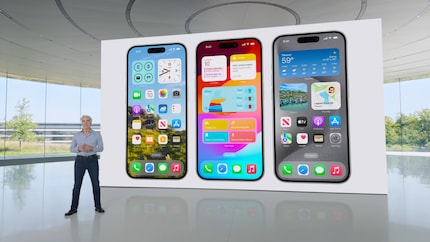 Software-Chef Craig Federighi bei der Vorstellung von iOS 18. Die Oberfläche der Version 26 soll sich stark davon unterscheiden.