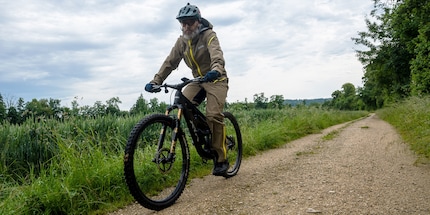 Lieber spät als nie: unterwegs mit dem Dirtsuit Core Edition von Dirtlej.