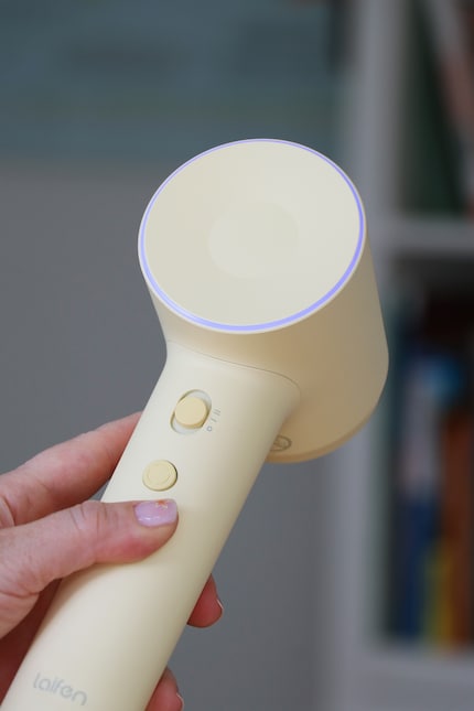 The ring light tells you which temperature mode you’re in.