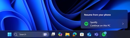This is what the notification looks like that allows you to resume Spotify directly from your smartphone to your PC.