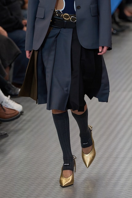 Miu Miu SS25: Die Socken hören etwa ab der Mitte des Fusses auf.