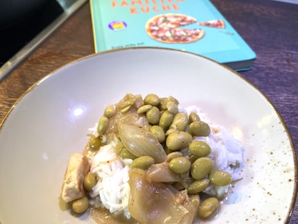 Das cremige Hähnchencurry mit Reis habe ich nicht zum letzten Mal gekocht.