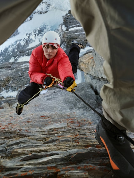 Japanese athletes from the Mammut team recreate part of the expedition.