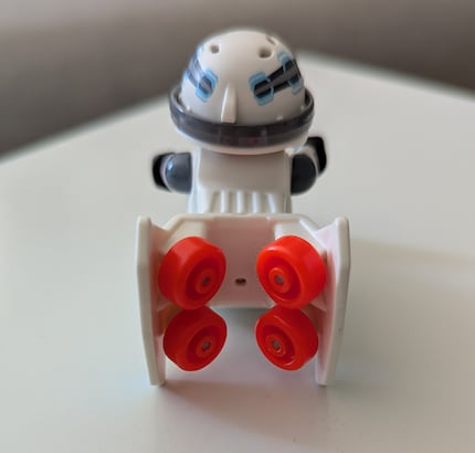 Das ist der Raketenantrieb der Figuren.