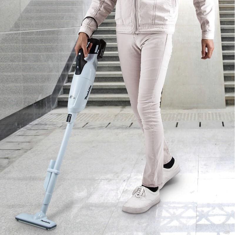 Makita DCL180SFW buy at Galaxus