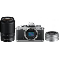 Nikon Z fc (20.90 Mpx, APS-C / DX)